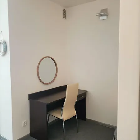 Apartment Promienna 7
